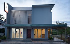 Lin House